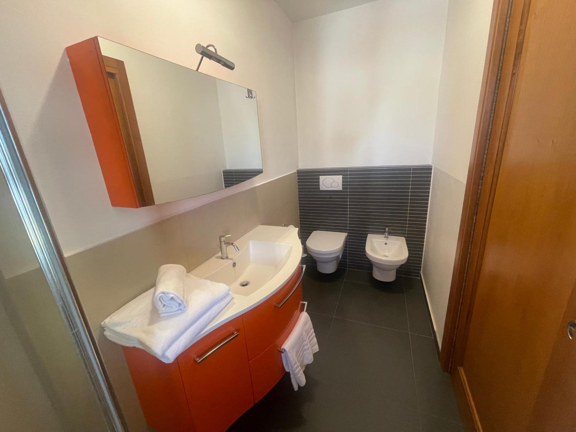 Appartamento Falconera 3 Bedrooms - Agenzia Cocal
